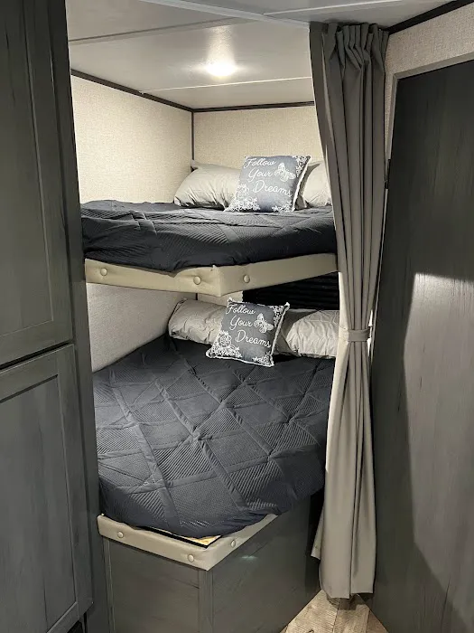 Chris's RV Rental 10