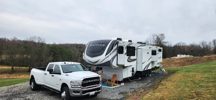 Mountain Top RV Park & Cabins 7