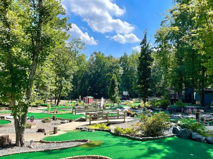 Small Country Campground 10