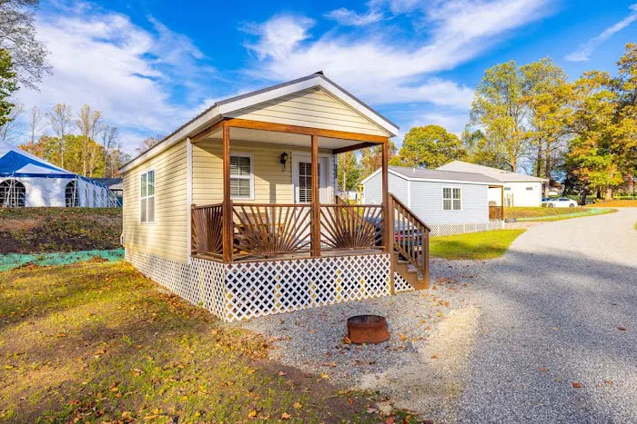 MADISON VINES RV RESORT & COTTAGES 1