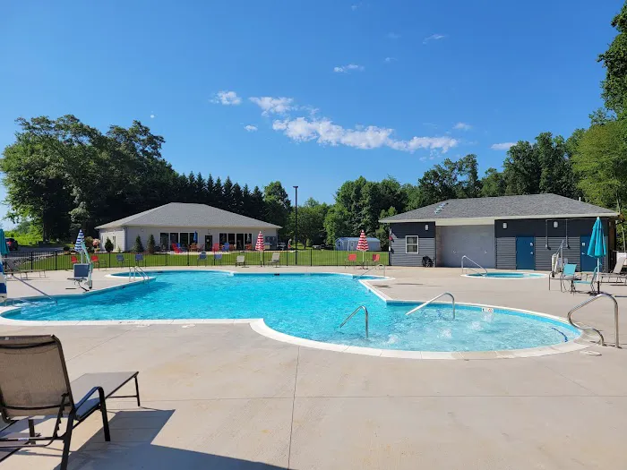 MADISON VINES RV RESORT & COTTAGES 2