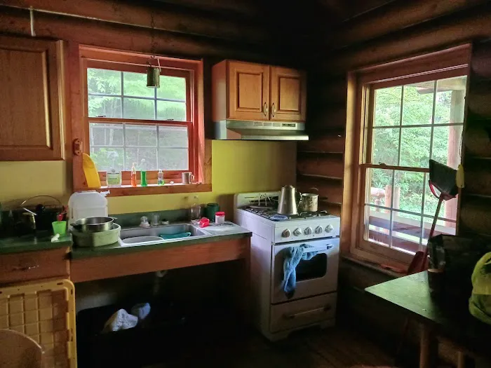Middle Mountain Cabins 5