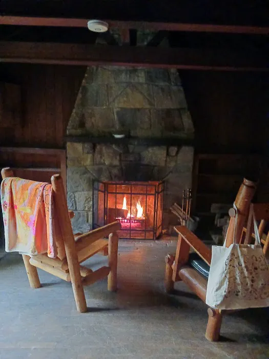 Middle Mountain Cabins 8