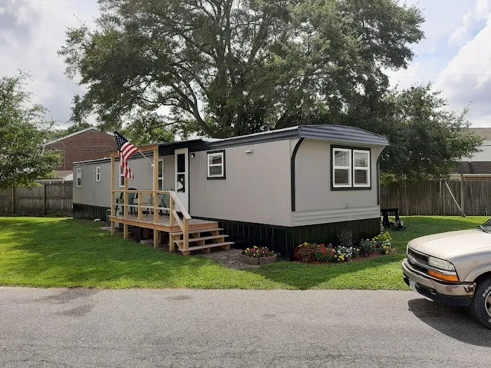 Admiralty Mobile Home Court 3