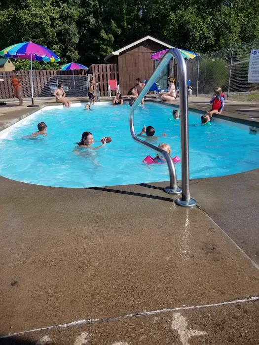Mountain Lake Campground and Cabins 3