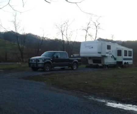 Vine Circle Trailer Park