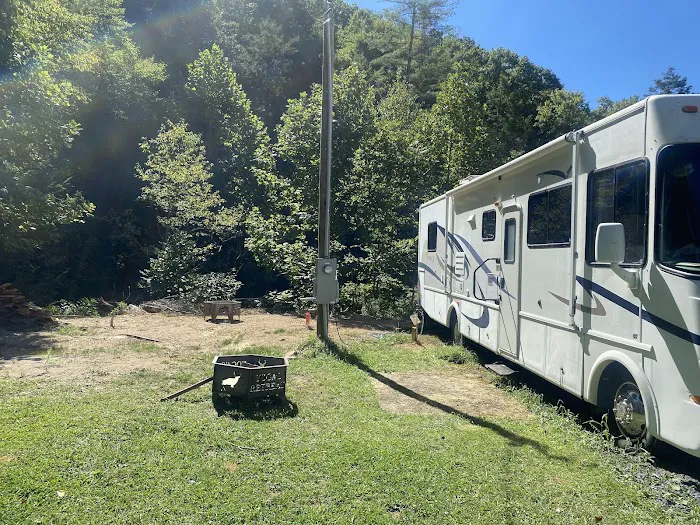Yogi's RV Retreat and Nature Suites 1