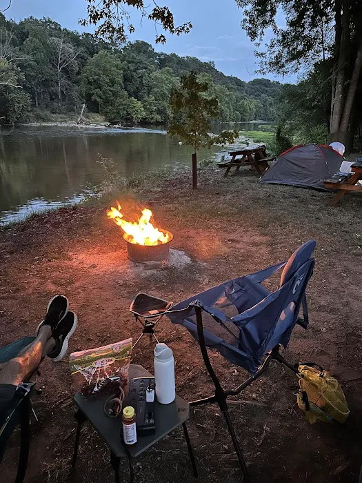 Riverside camping 7