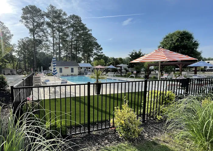 Americamps RV Resort 9