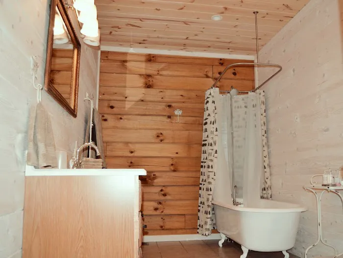 Revelle's River Resort 3