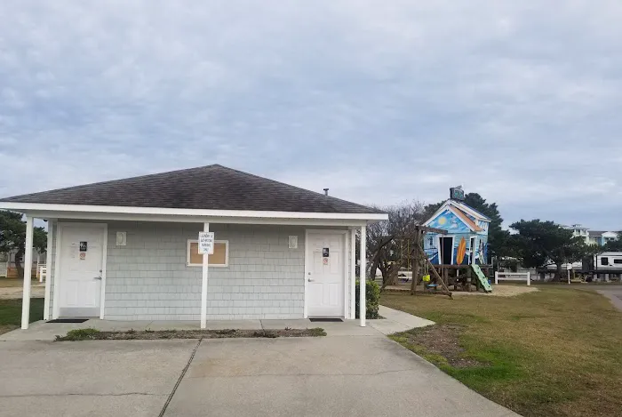 Sandbridge Beachcomber's Bargain Lot 195 7