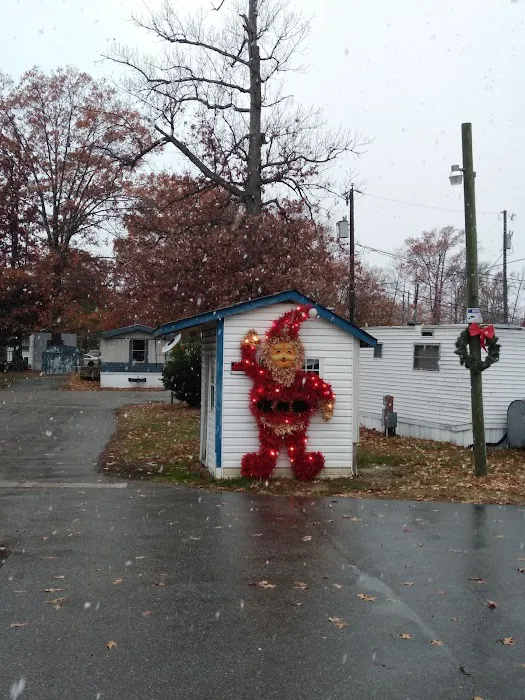 Davis Mobile Home & RV Park 4