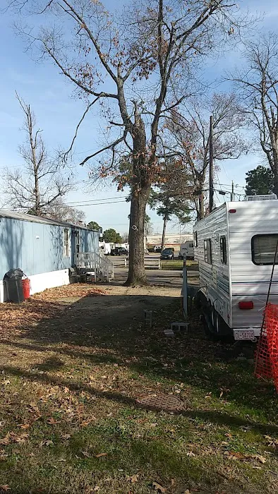Davis Mobile Home & RV Park 3