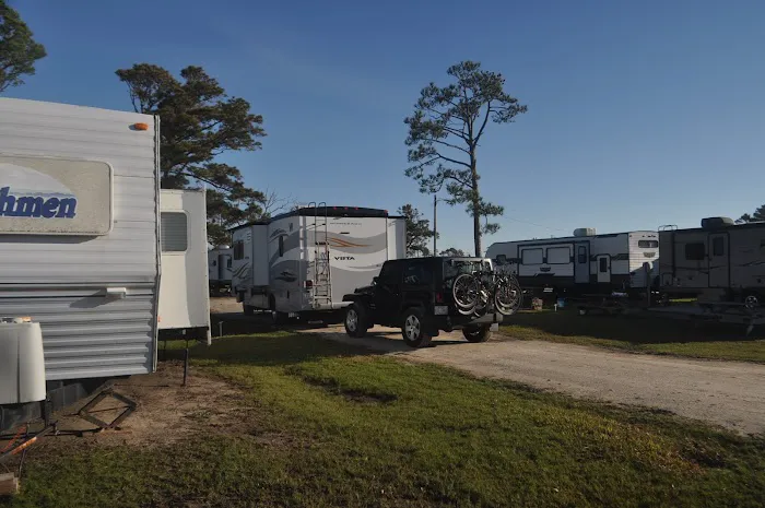 Cedar Creek Campground Marina 7