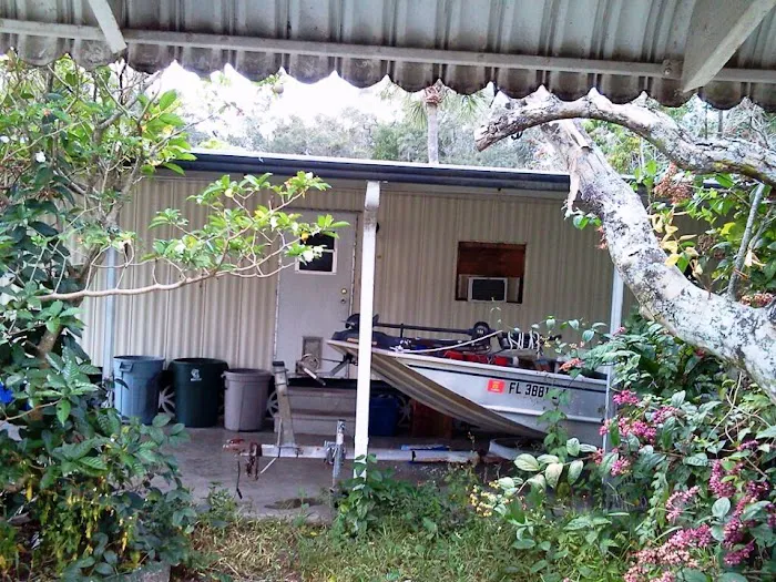Whispering Palms Mobile Home Park 10