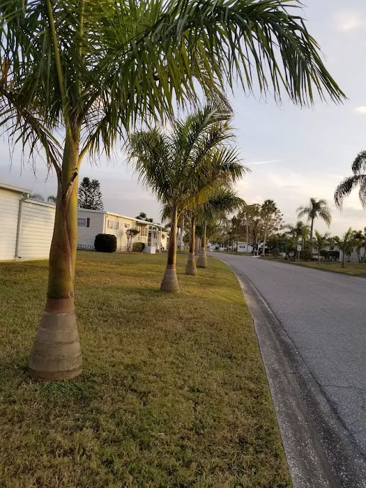 Golf Lakes Motor Home Park 2