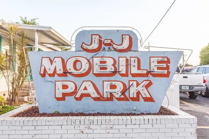 J&J Mobile Home Park 3