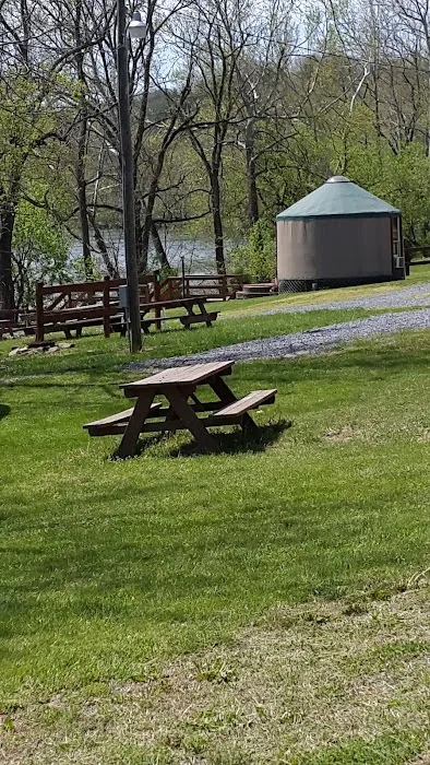 #1 Rock Tavern River Kamp 8