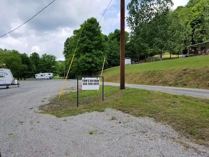 Tom's Buckhannon RV Park 6