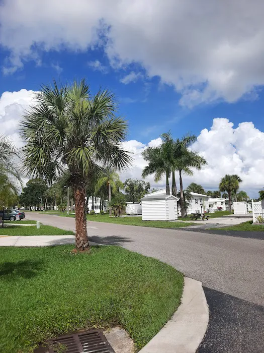 Sarasota Lakes RV Resort 2
