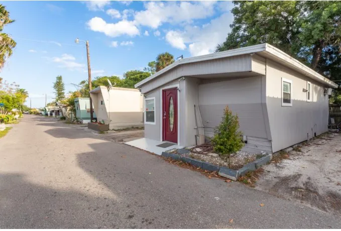 Luxor Mobile Home Community 2