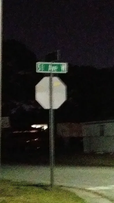 Lincoln Arms Mobile Home Park 10
