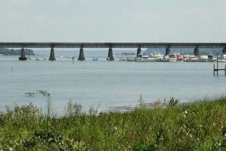 Holiday Harbor RV Park & Marina
