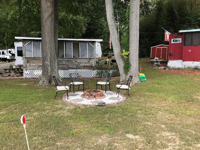 Holiday Harbor RV Park & Marina 6