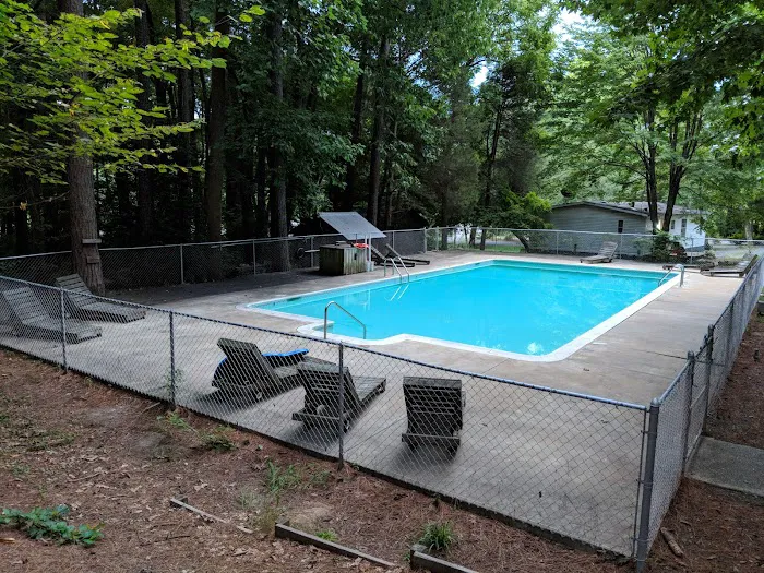 Aquia Pines Camp Resort 1