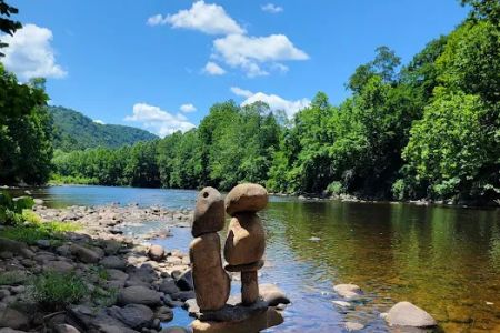 Brooklyn Heights Riverfront Campground