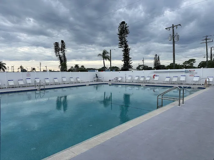 Sarasota Bay RV Park 1