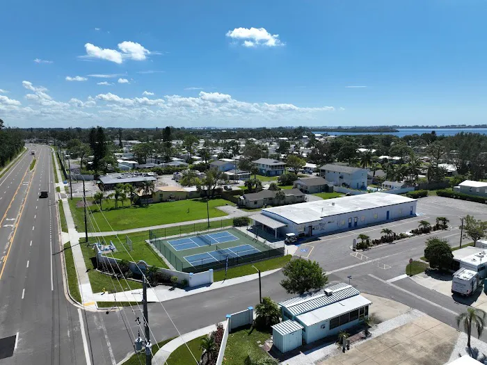 Sarasota Bay RV Park 2