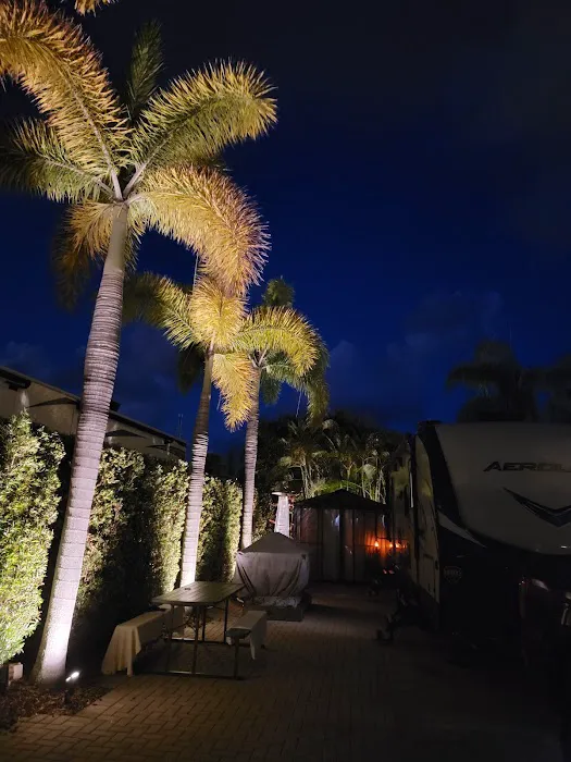 Holiday Cove RV Resort 10