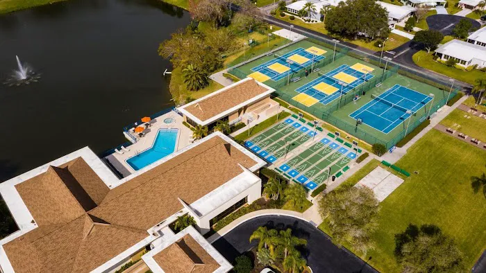 Camelot Lakes Village 7