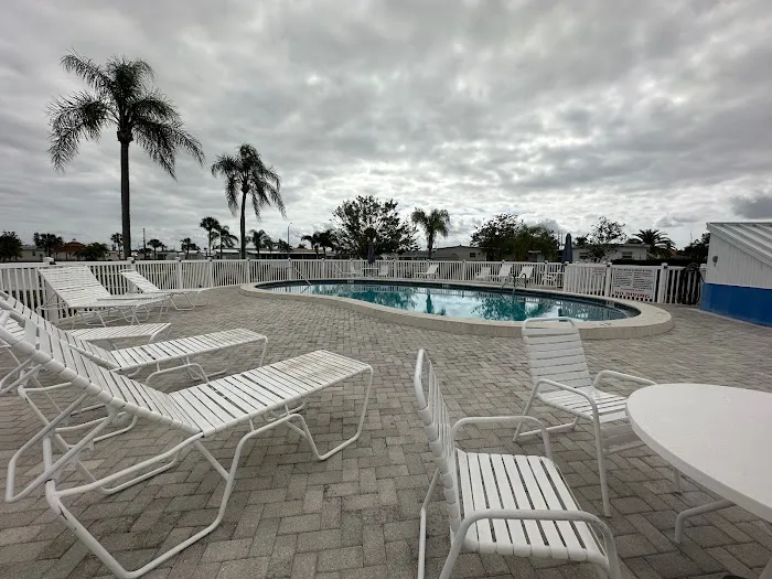Windward Isle Rv and Mobile Home Park 2