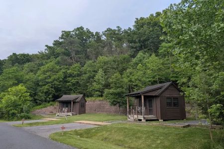 Shenandoah River State Park RV Campground