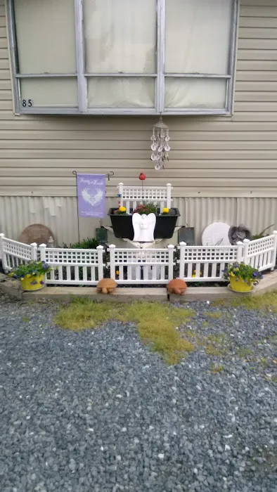 Sandy's Manufactured Home Community 4