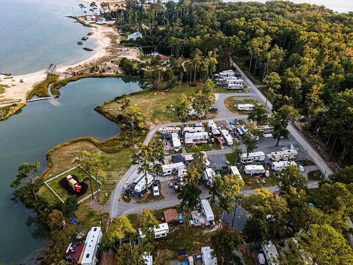 Sun Retreats Gwynn's Island 3