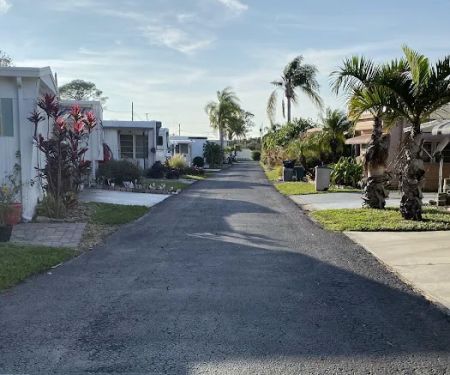 Royal Palms Mobile Home Park