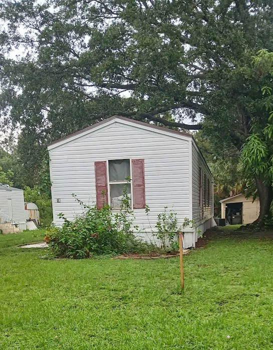 Manatee Mobile Home & RV Park 4