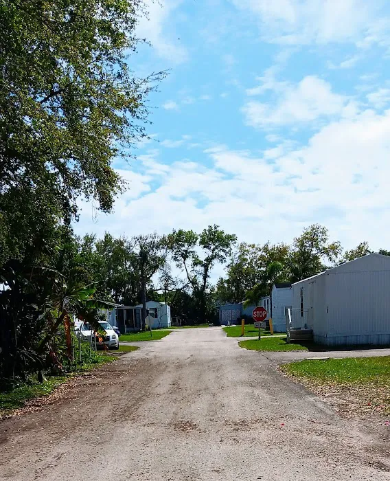 Manatee Mobile Home & RV Park 5