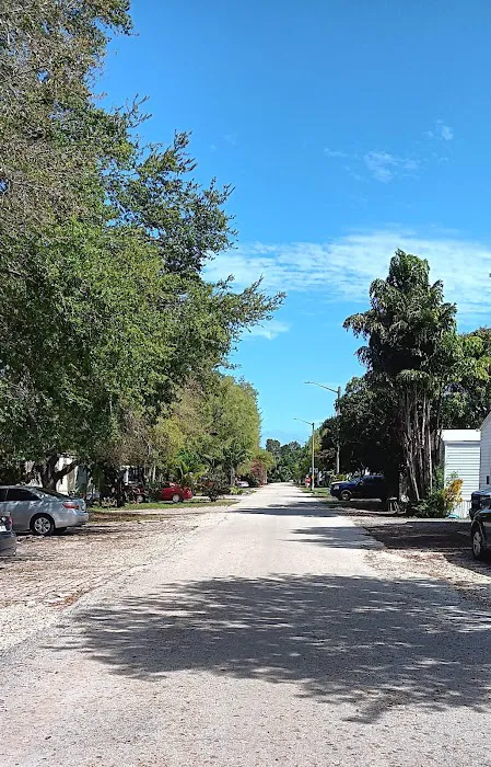 Manatee Mobile Home & RV Park 6