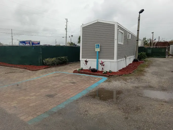 Manatee Mobile Home & RV Park 7