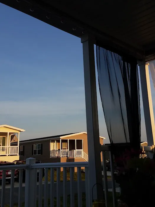 Regency Lakes 8