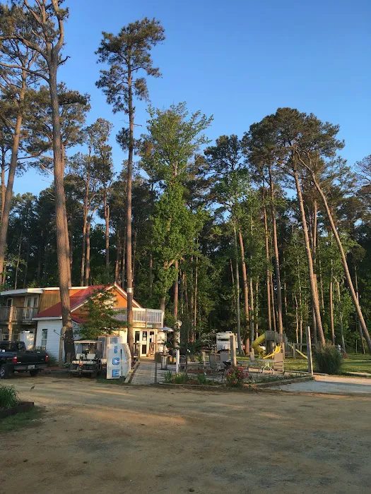 CampMD Vacation Cottages 4