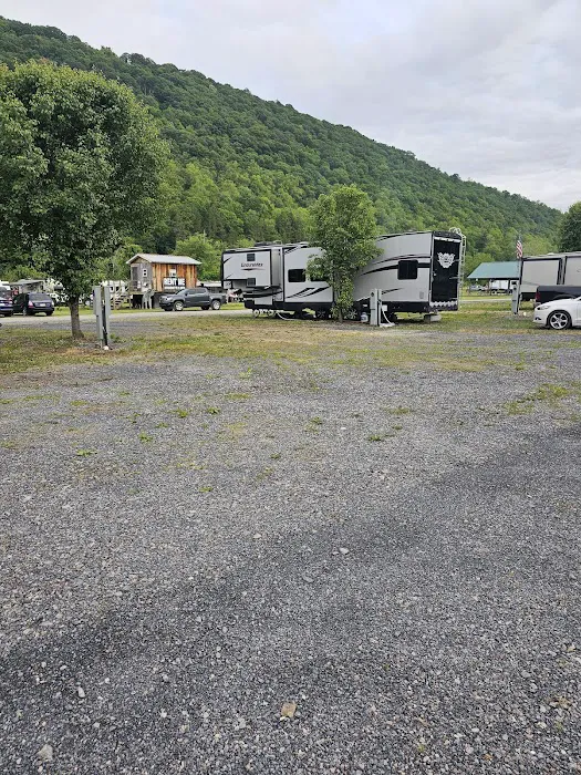 Eagle's Nest Campground 5