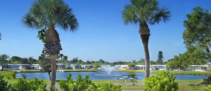 Spanish Lakes Mobile Home Park 10