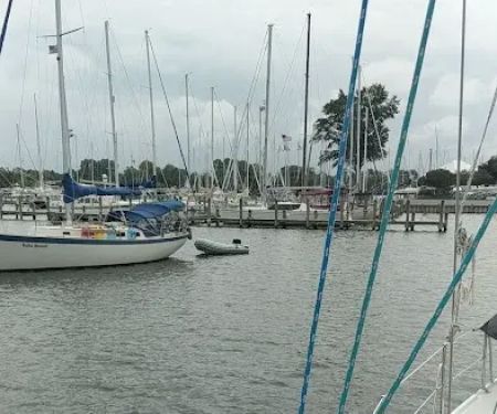 Zahnisers Mooring Field