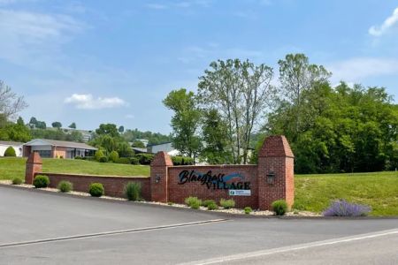 Bluegrass Village Pointe Mobile Home Park