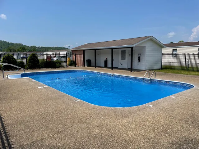 Bluegrass Village Pointe Mobile Home Park 6